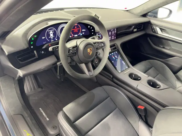 2025 Porsche Taycan Turbo GT - Photo 30