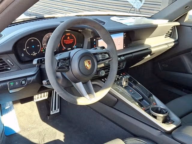 2025 Porsche 911 S - Photo 27