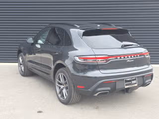 2026 Porsche Macan Base - Photo 17