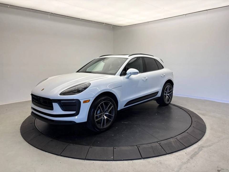 2026 Porsche Macan