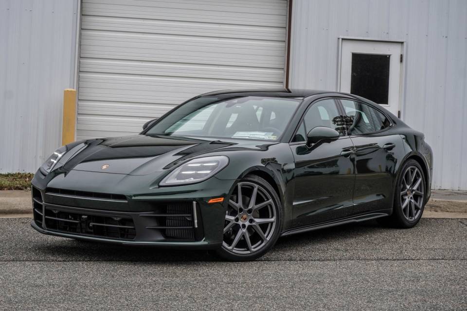 New Porsche Panamera for sale at Euroclassics Porsche