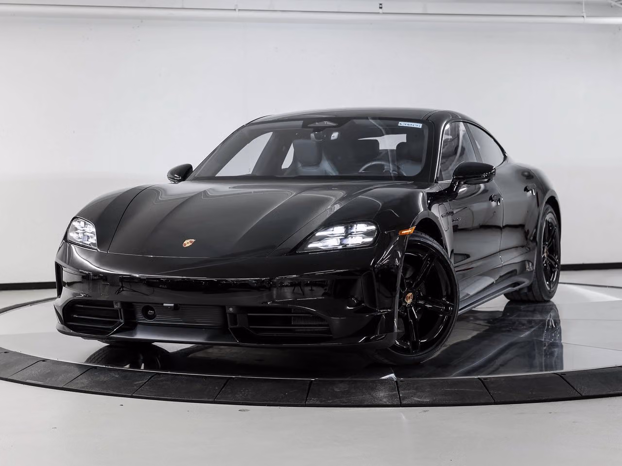 2026 Porsche Taycan Base - Photo 4