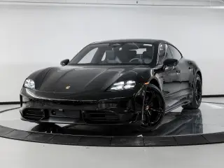 2026 Porsche Taycan Base - Photo 5