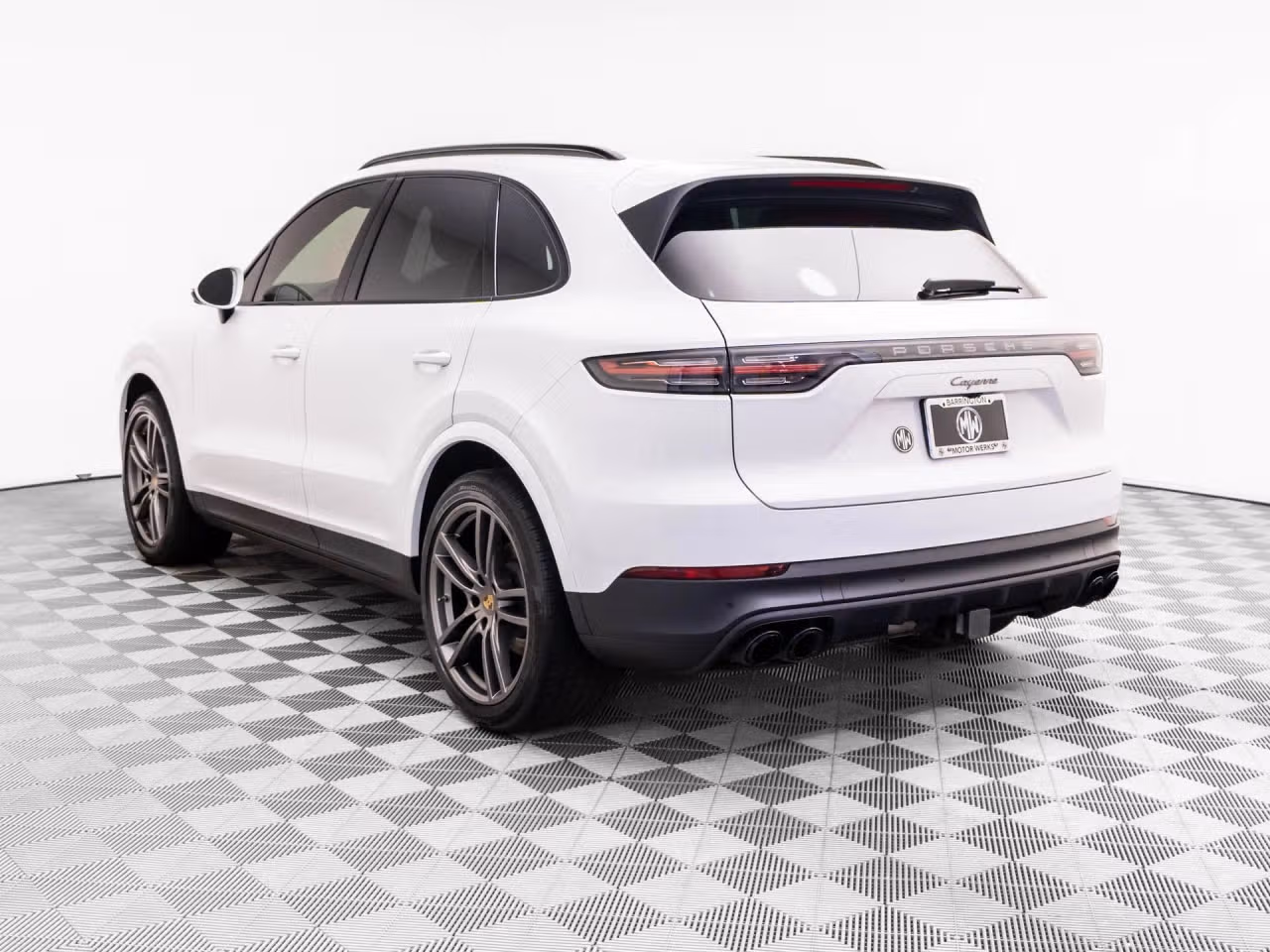 2022 Porsche Cayenne Platinum Edition - Photo 20