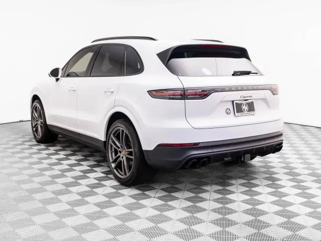2022 Porsche Cayenne Platinum Edition - Photo 22