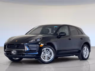 2025 Porsche Macan's photo