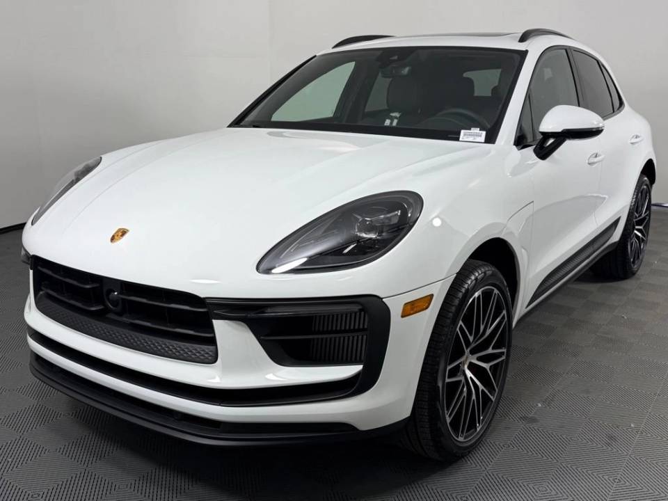 2026 Porsche Macan