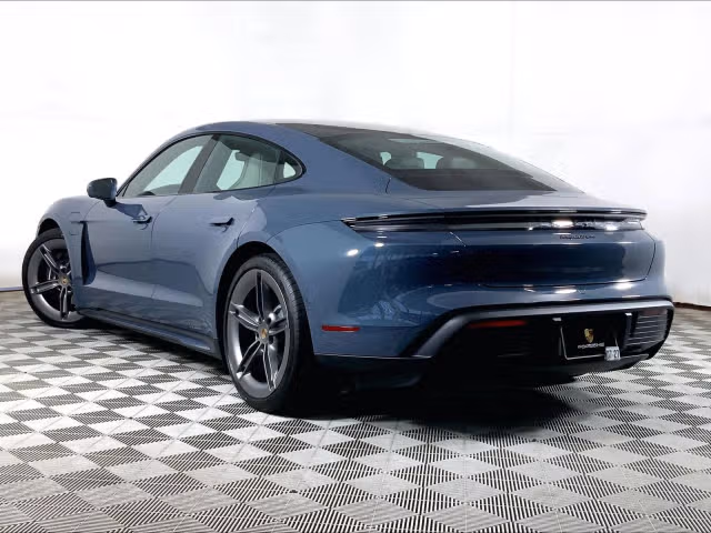 2025 Porsche Taycan Base - Photo 18