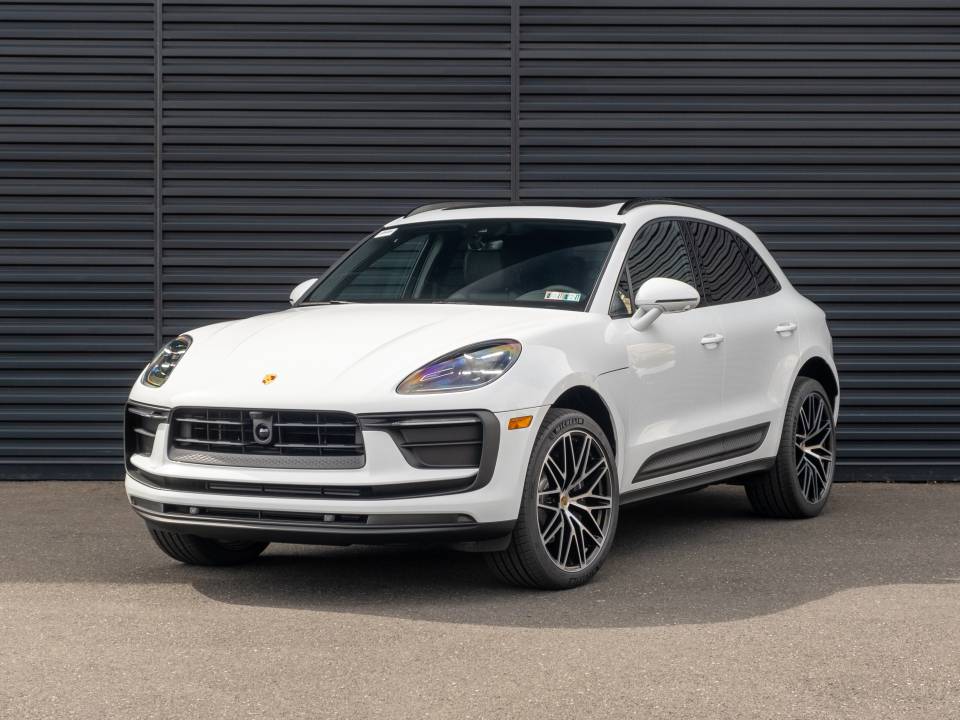 2026 Porsche Macan