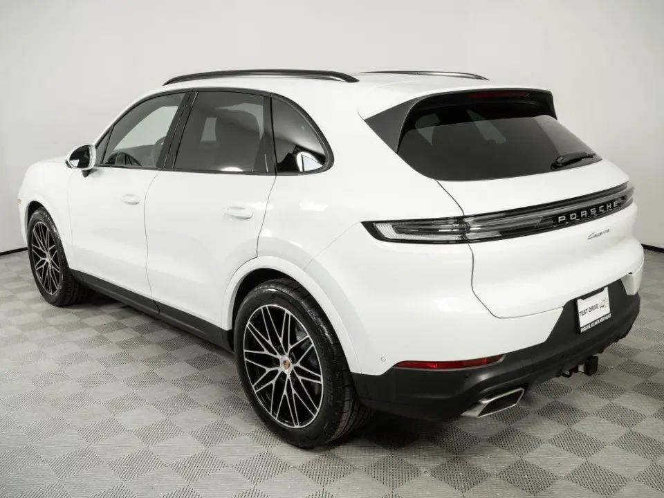 2026 Porsche Cayenne Base - Photo 23