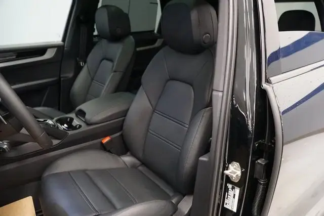 2026 Porsche Cayenne S - Photo 40