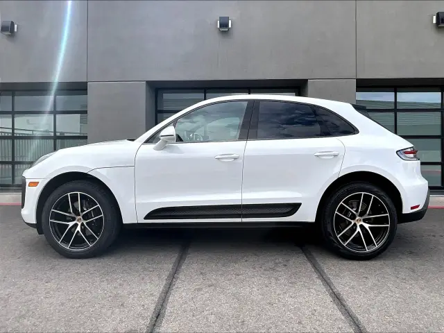 2026 Porsche Macan Base - Photo 14
