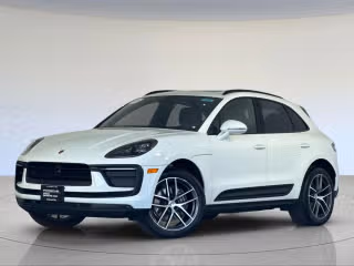 2025 Porsche Macan's photo