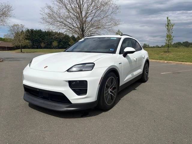 2025 Porsche Macan S
