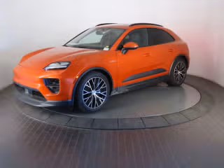 2025 Porsche Macan