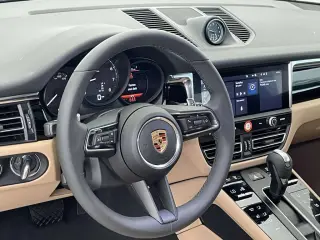 2026 Porsche Macan Base - Photo 29