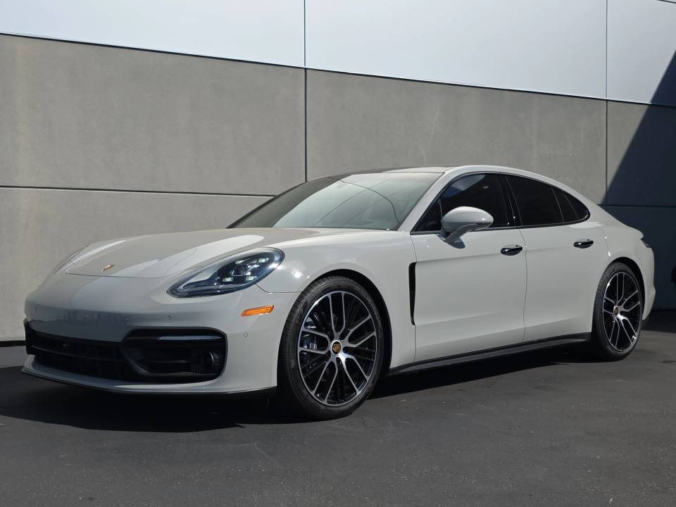 2023 Porsche Panamera Platinum Edition