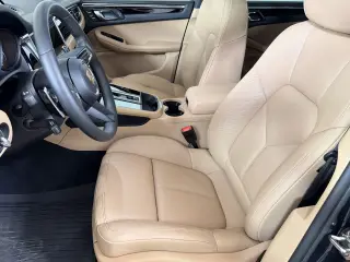 2026 Porsche Macan T - Photo 37