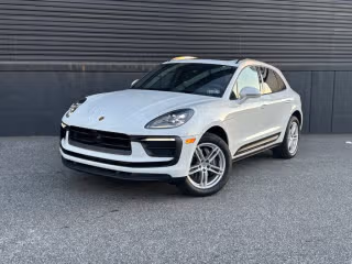 2025 Porsche Macan