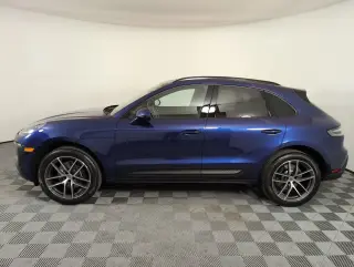 2025 Porsche Macan T - Photo 13