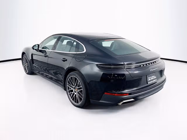 2026 Porsche Panamera 4 E-Hybrid - Photo 18