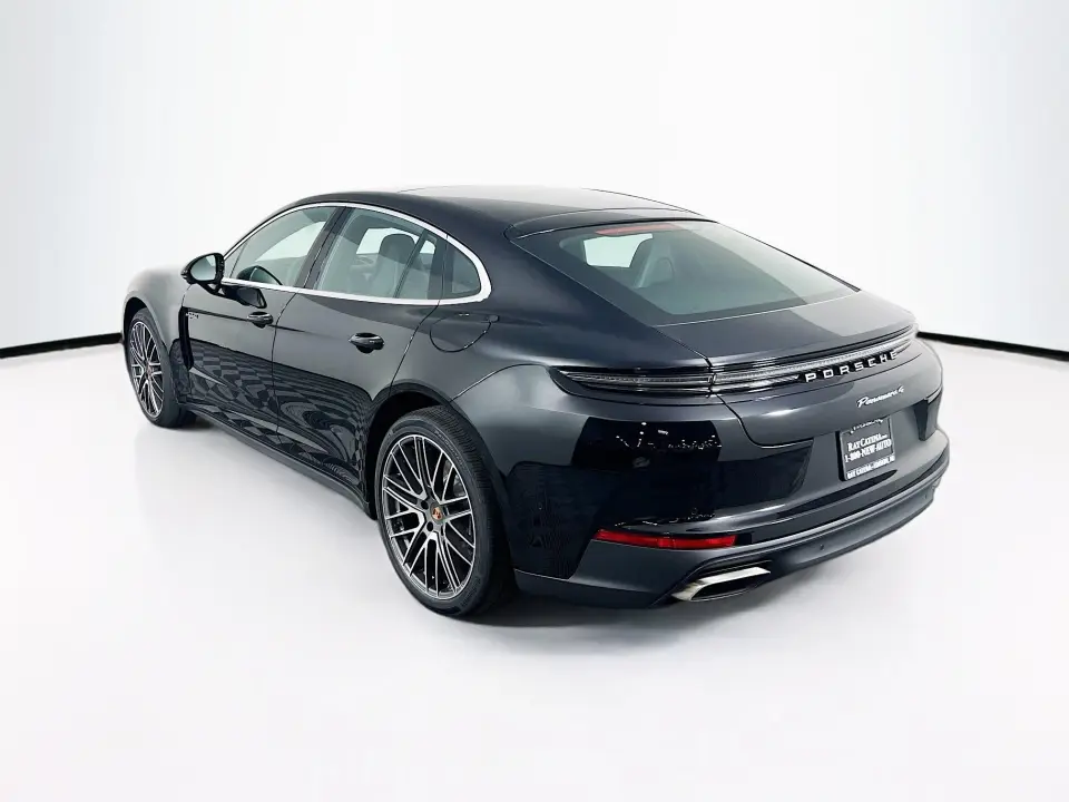 2026 Porsche Panamera 4 E-Hybrid - Photo 23