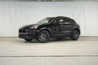 2026 Porsche Macan -'s photo
