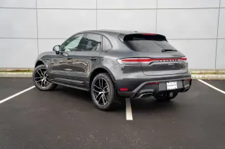 2026 Porsche Macan T - Photo 21