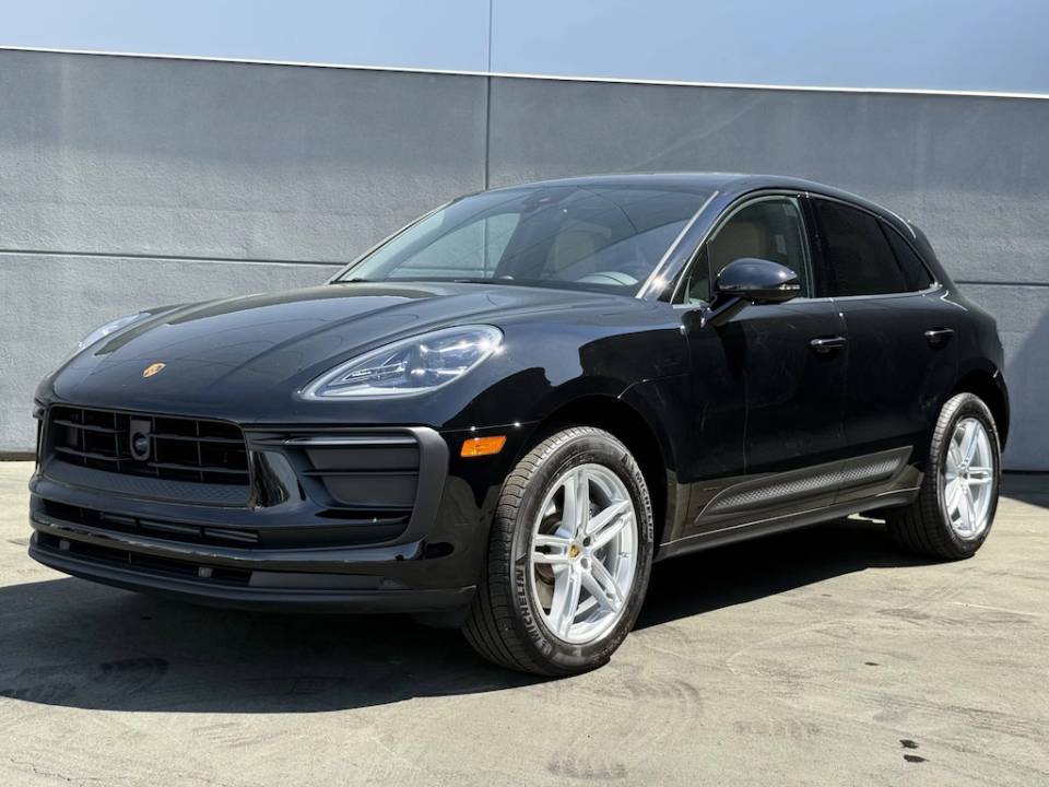2025 Porsche Macan