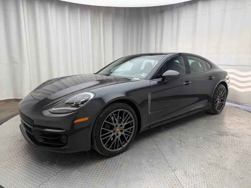 2023 Porsche Panamera Platinum Edition