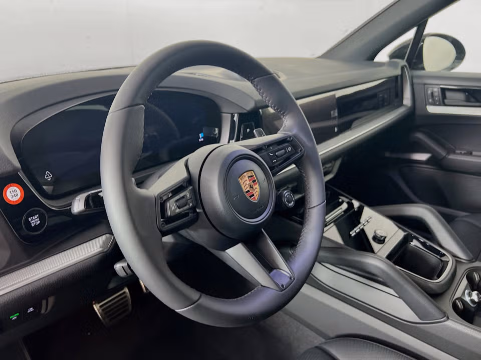 2026 Porsche Cayenne S E-Hybrid - Photo 27