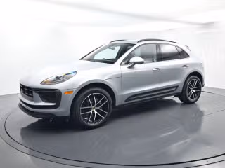 2025 Porsche Macan's photo
