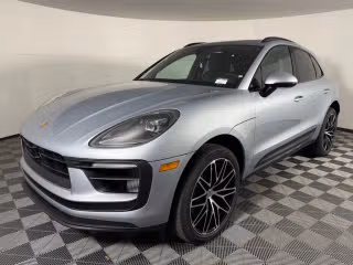 2026 Porsche Macan S's photo