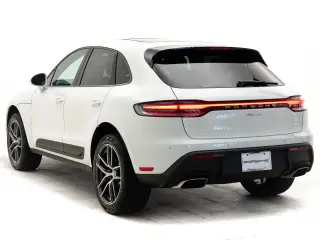 2025 Porsche Macan - Photo 21