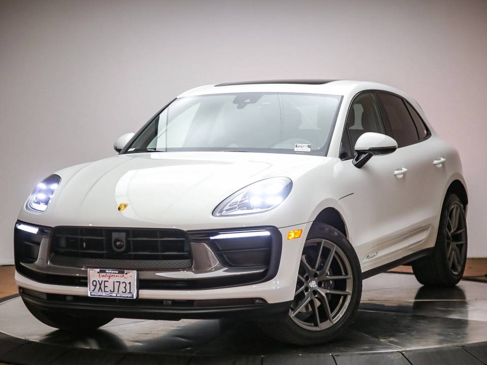 2025 Porsche Macan