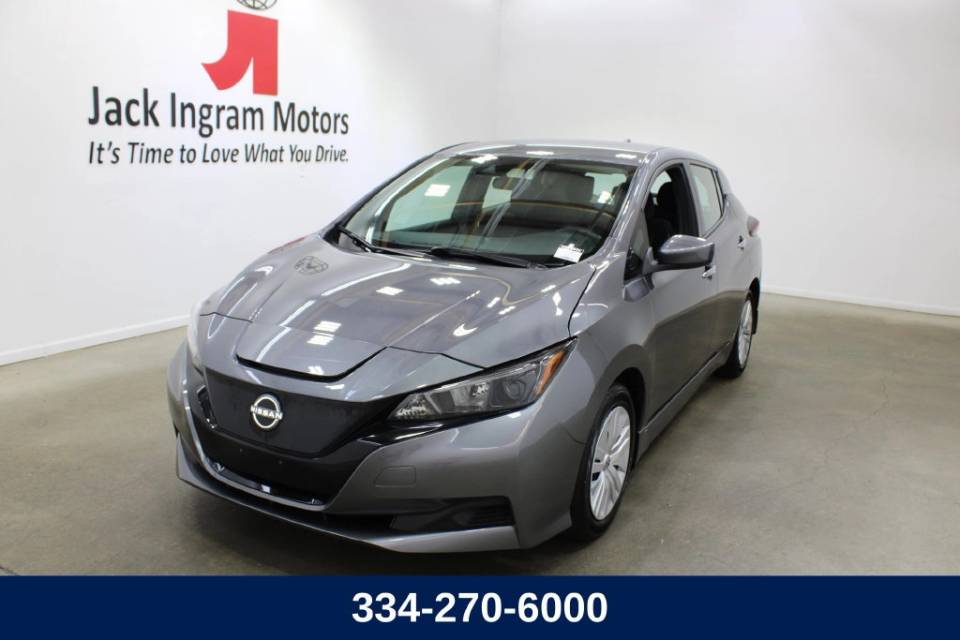 2025 Nissan Leaf S