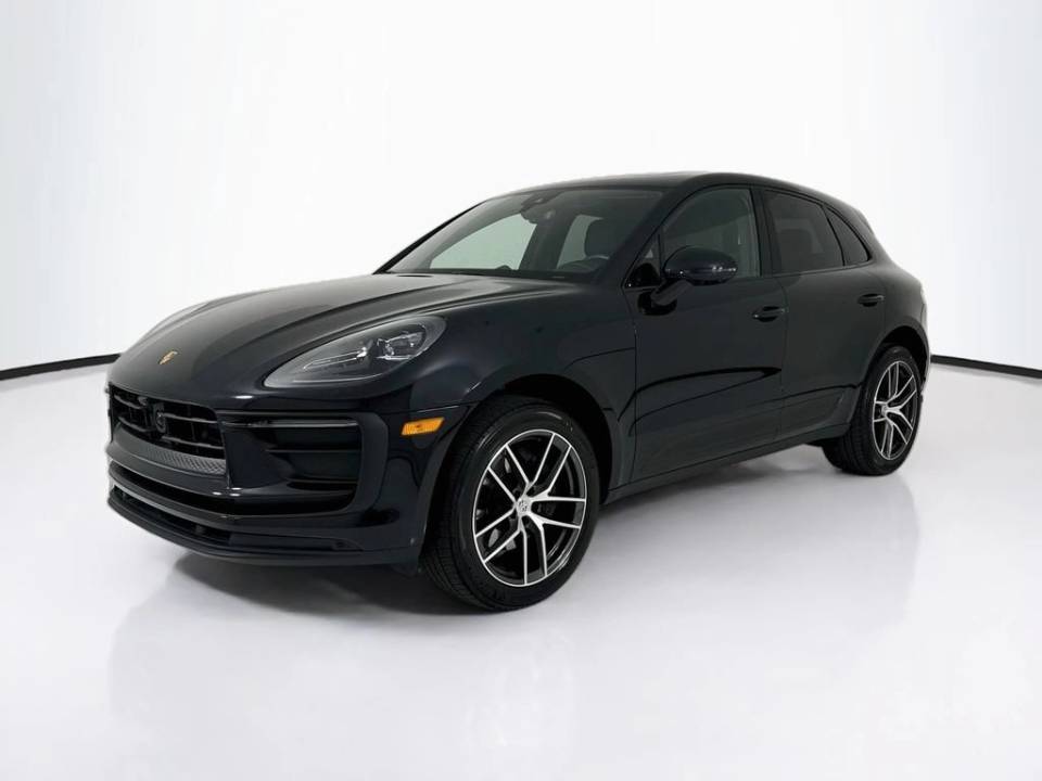 2025 Porsche Macan