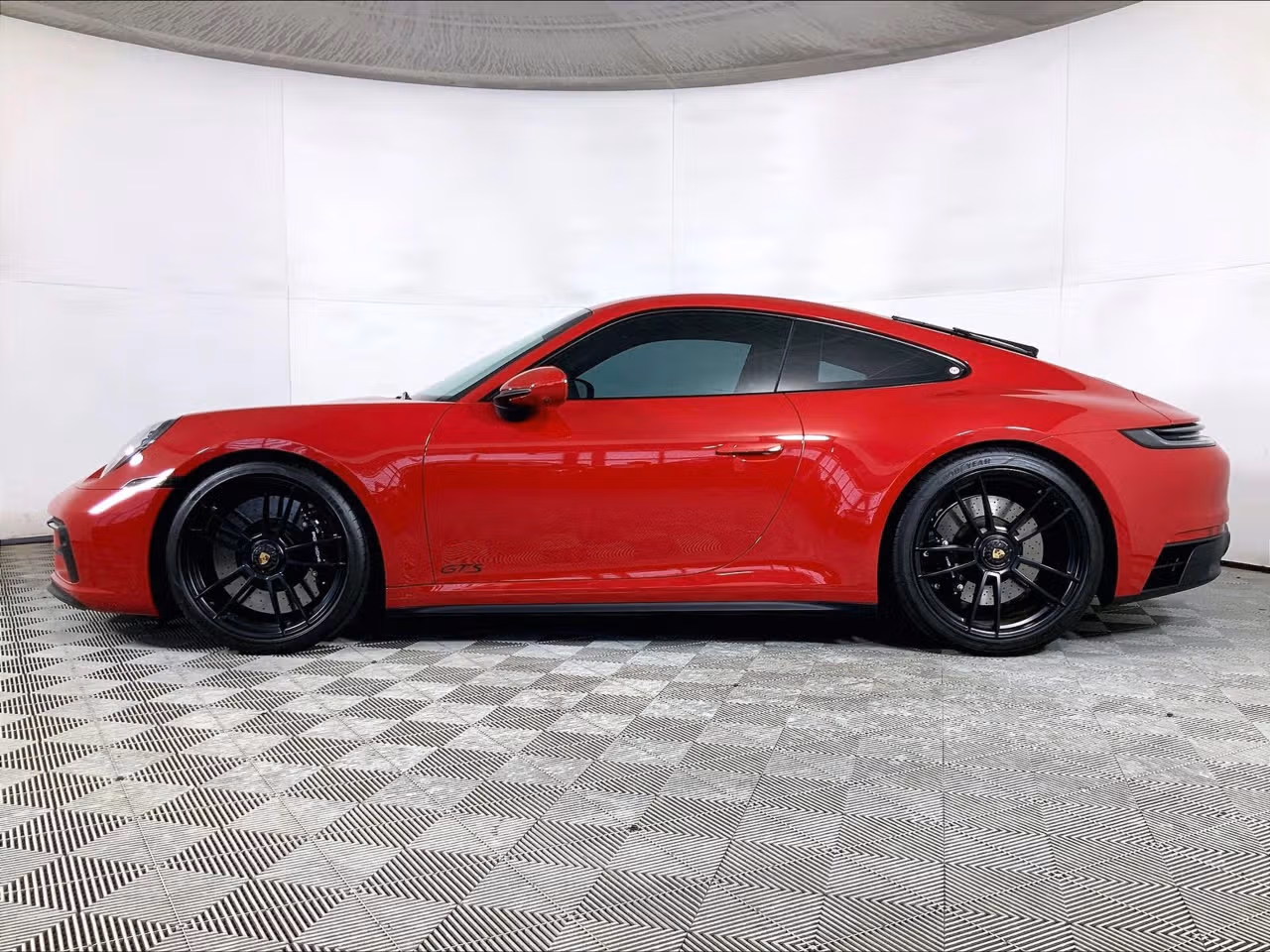 2024 Porsche 911 GTS - Photo 12