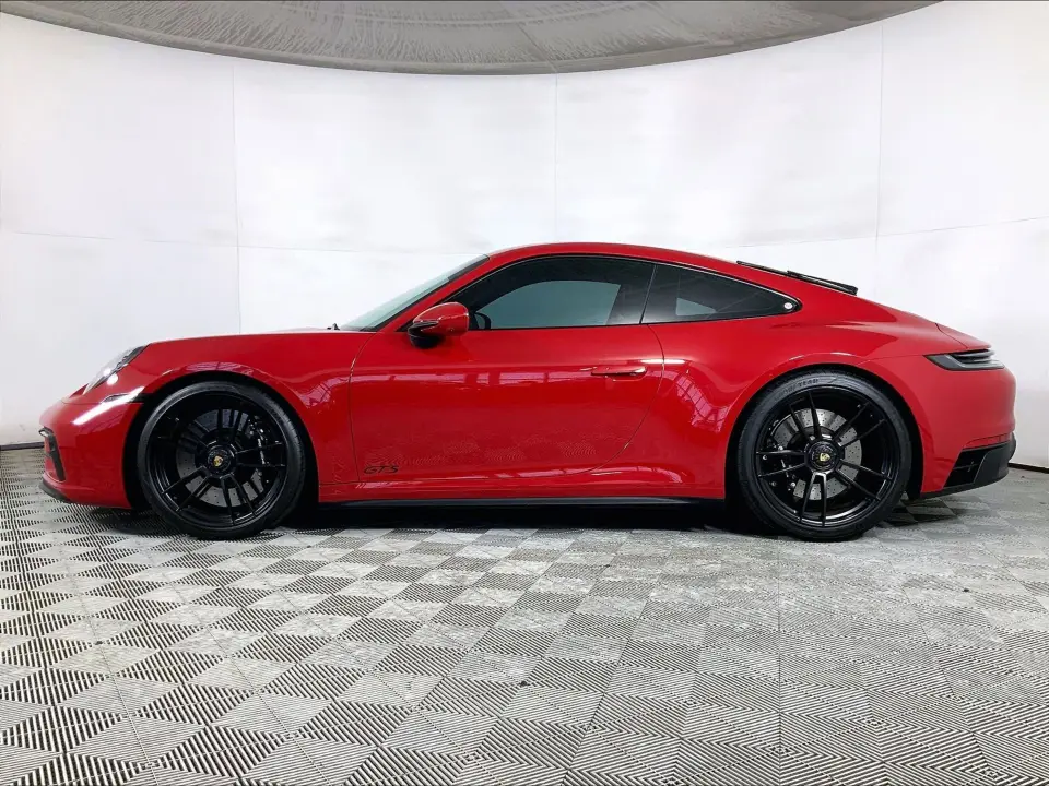 2024 Porsche 911 GTS - Photo 15