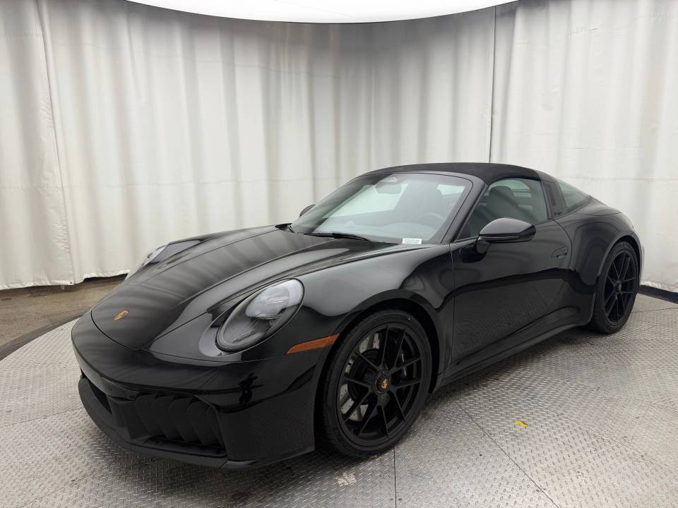 2026 Porsche 911 GTS