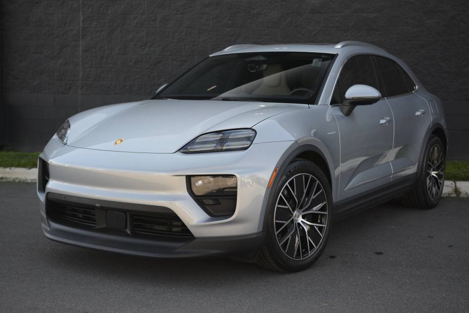 2025 Porsche Macan S