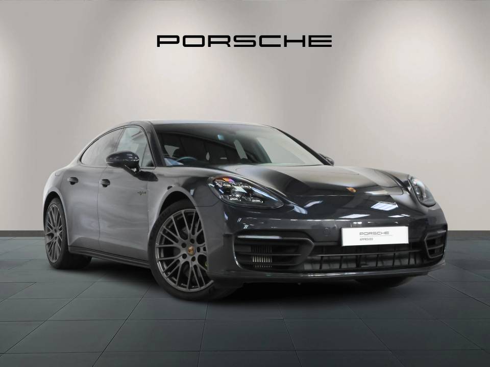 2022 Porsche Panamera