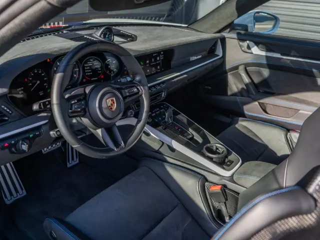 2023 Porsche 911 Dakar - Photo 38