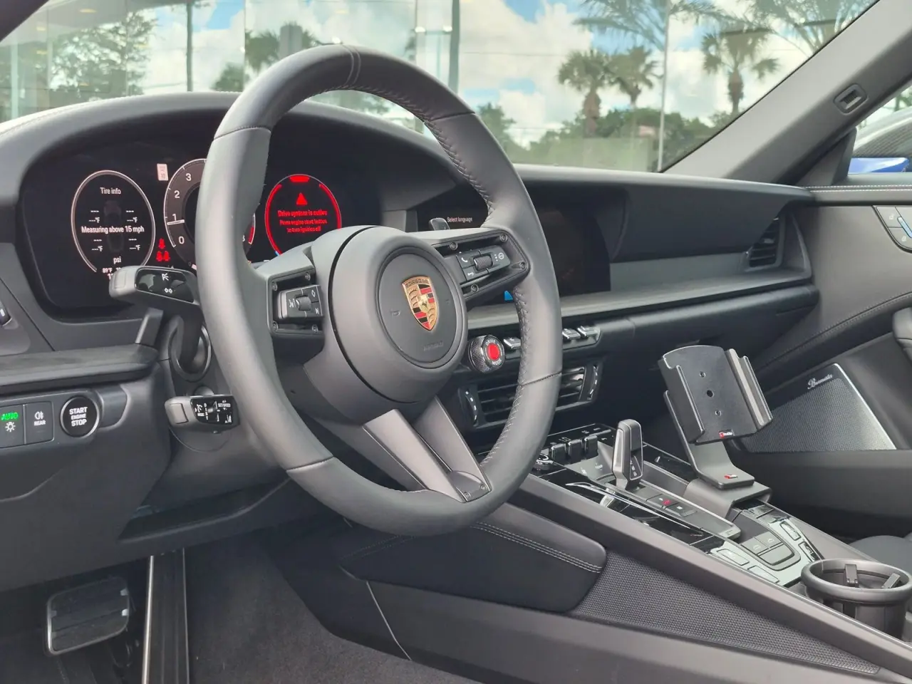 2025 Porsche 911 GTS - Photo 32