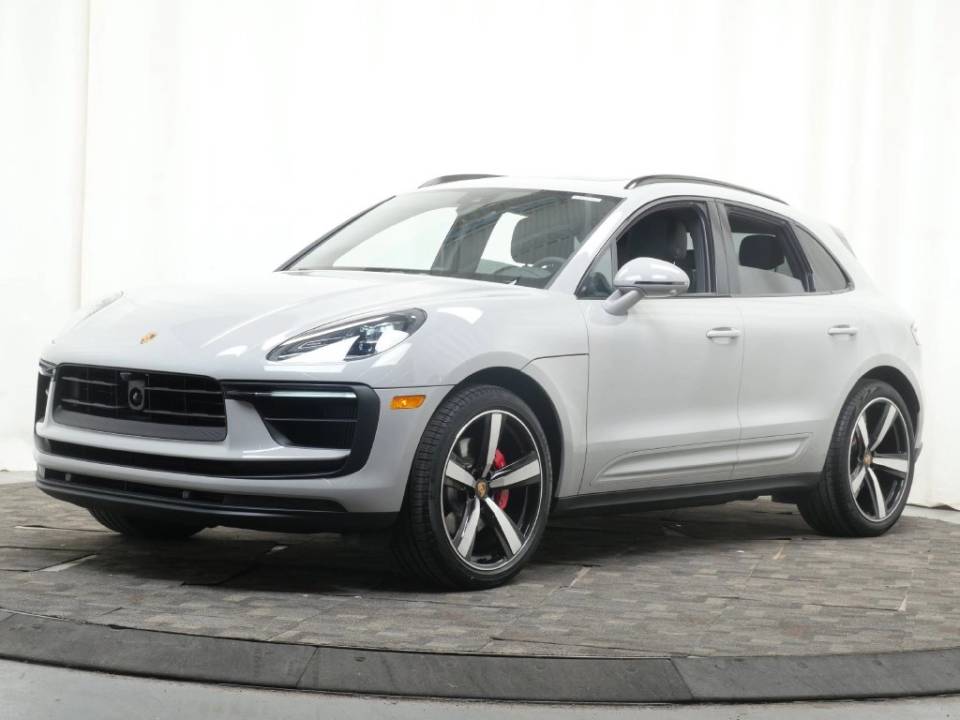 2026 Porsche Macan
