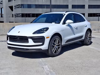 2026 Porsche Macan's photo