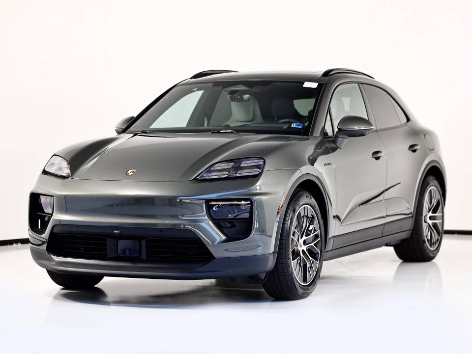 2026 Porsche Macan