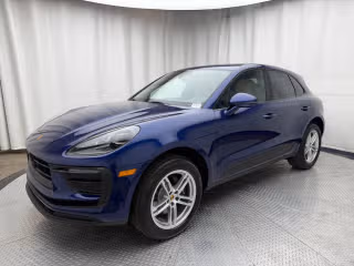 2026 Porsche Macan -'s photo