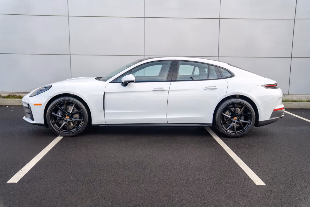 2026 Porsche Panamera Base - Photo 12