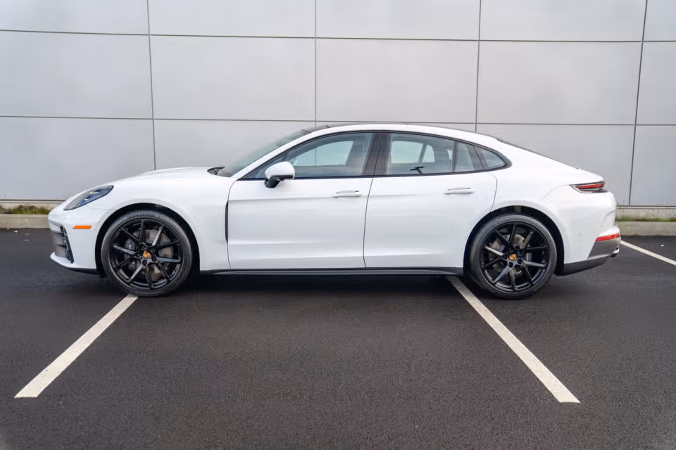 2026 Porsche Panamera Base - Photo 11
